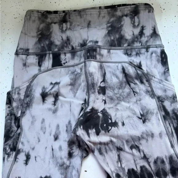 Lululemon Wunder Train High-Rise Crop 23" Tie Dye Graphite sz.4 - Picture 4 of 11
